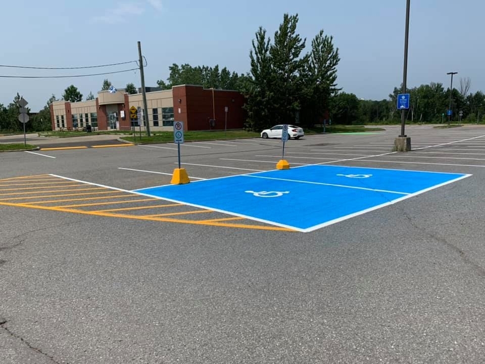 Marquage Leclerc Opening Hours 3031 Boul MonseigneurGauthier