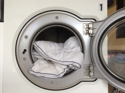 Laura's Fine Drycleaning & Launderette - Nettoyage à sec