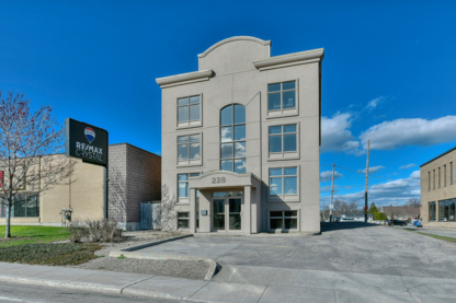 RE/MAX CRYSTAL - Real Estate (General)