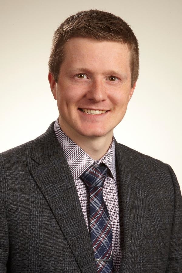 Edward Jones - Financial Advisor: Matthew Guenther - Conseillers en placements