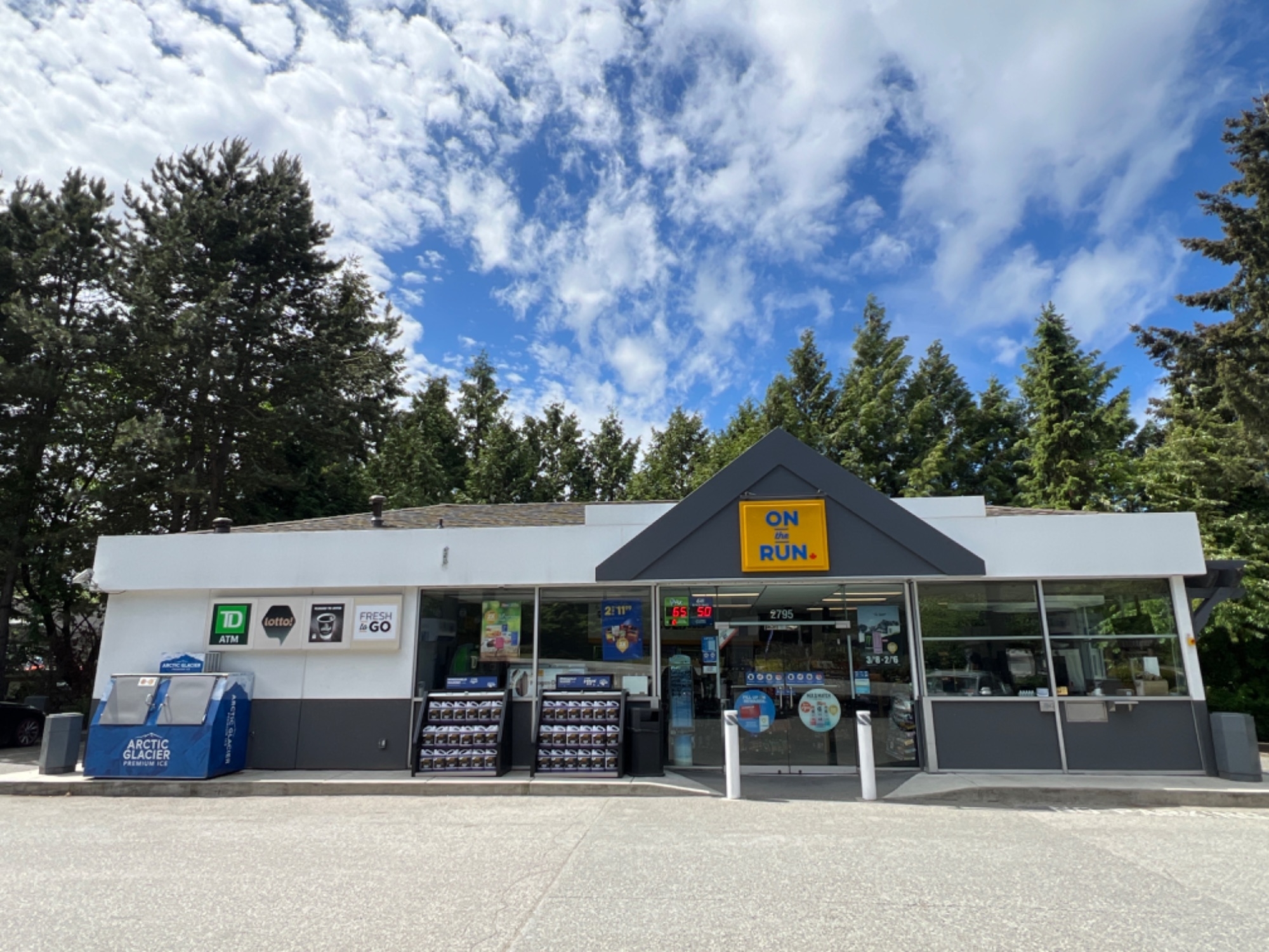 on the run - convenience store - Convenience Stores
