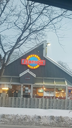 Station Hot-Dog Montréal - Restaurants