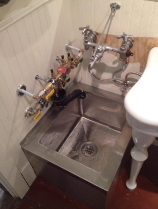 Jeff's Plumbing - Pose et sablage de planchers