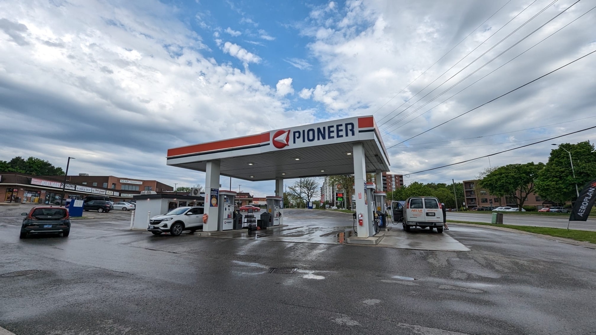 pioneer - gas station - Gas Stations