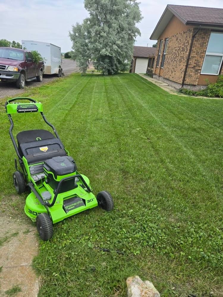 Tree Oh Six Lawncare - Lawn Maintenance