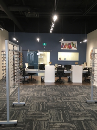 Optiks International - Lloydminster - 44 Street - Optométristes