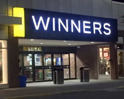 Winners 301 St Laurent - Computer Stores