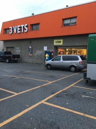 Three Vets Camping Gear - Sporting Goods Stores