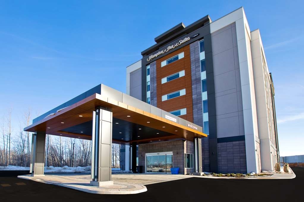 Hampton Inn & Suites by Hilton Ottawa West - Hôtels