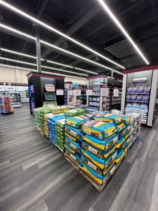 Global Pet Foods - Buchanan - Magasins d'accessoires et de nourriture pour animaux