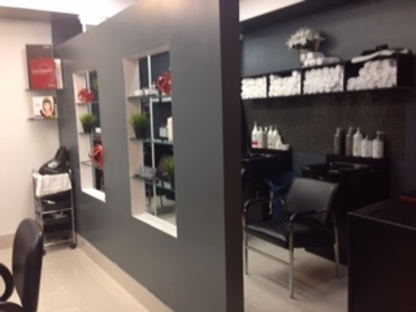 Mano Salon de Coiffure - Hairdressers & Beauty Salons