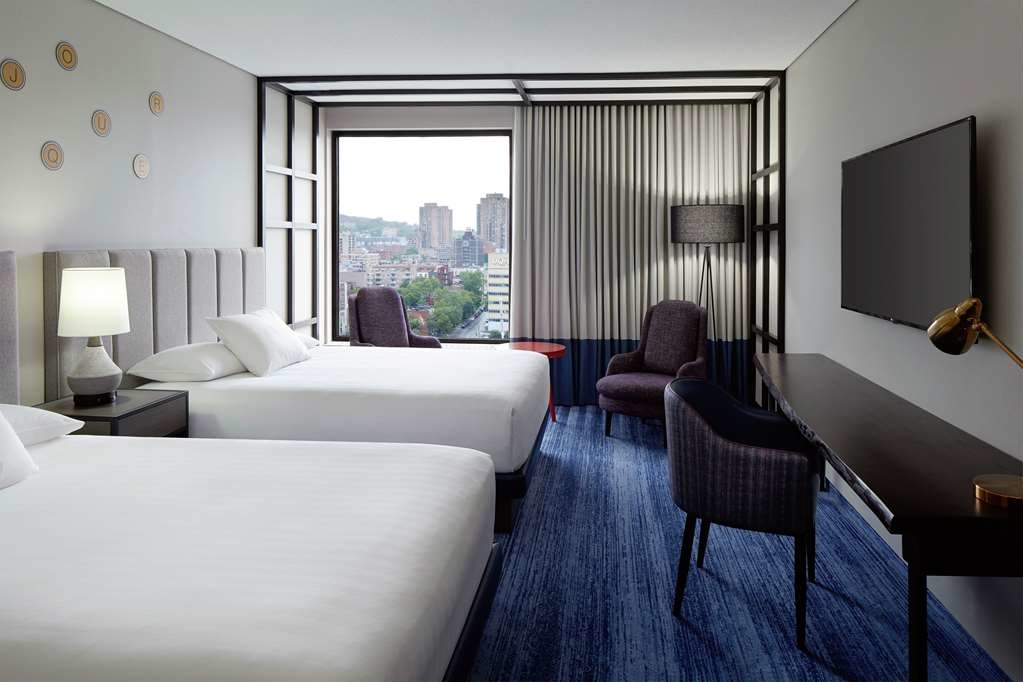 DoubleTree by Hilton Montreal Downtown - Hotels
