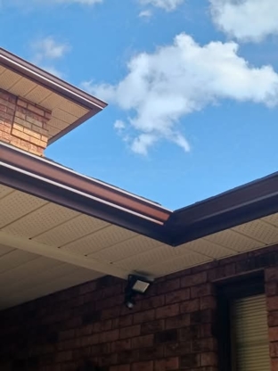 B.W's Eavestrough Services - Gouttières