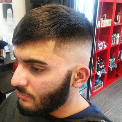 Sharp Edge Barbershop - Barbiers