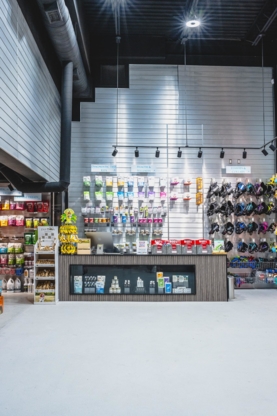 Ashario Pet Store - Pet Supplies, Pet Food, Health & Wellness - North York, Toronto - 1111A Finch Ave West Unit 2 - M3J 2P7 - Animaleries