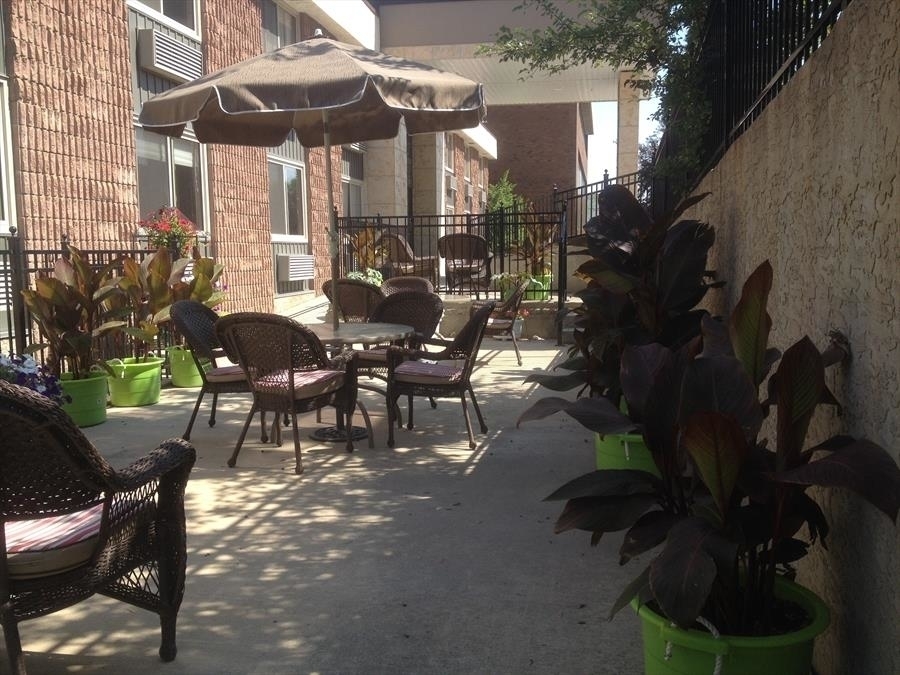 Medicine Hat Villa - Hotels