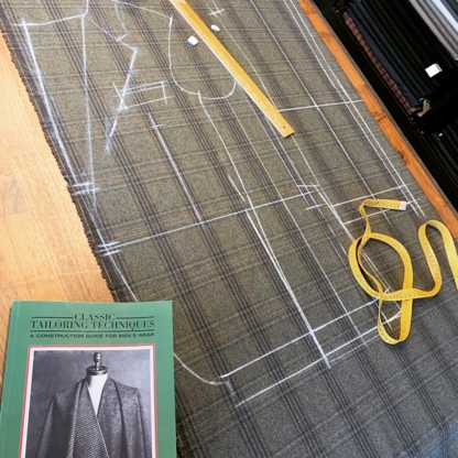 Lagioia And Klein Bespoke Tailor Shop - Magasins de vêtements pour hommes