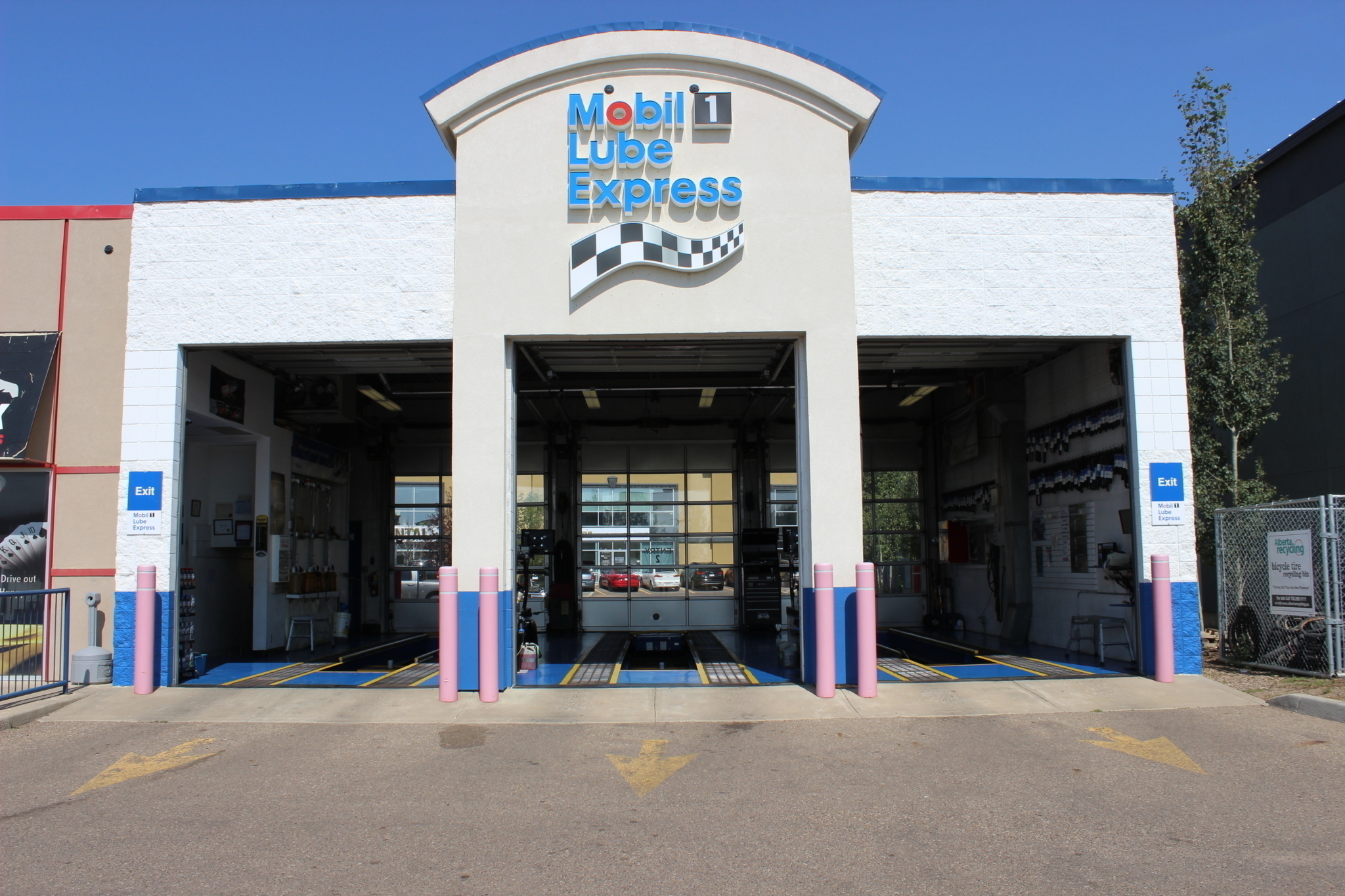 Mobil 1 Auto Service & Lube Express - Réparation et entretien d'auto