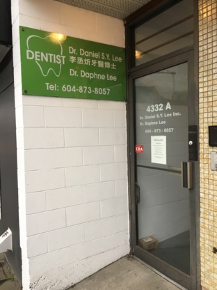 Lee Daphne Dr - Dentistes