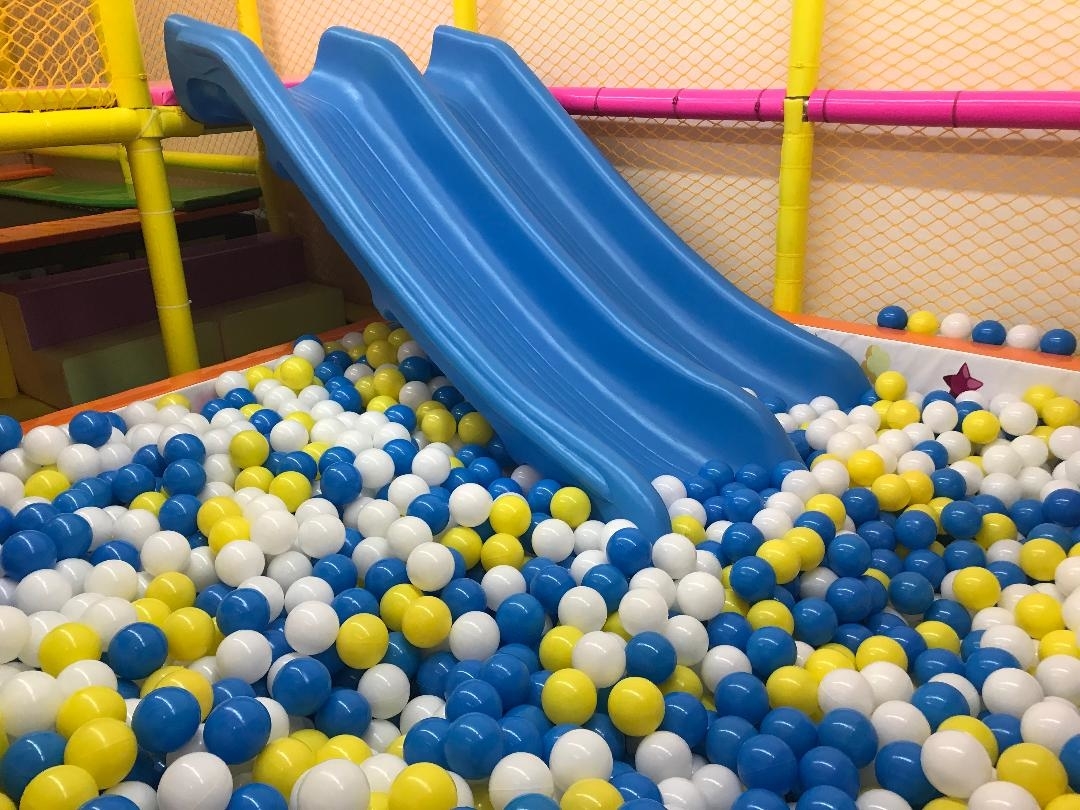 Playzone Indoor Playground 3877 Lawrence Ave E, Scarborough, ON Playzone Indoor Playground 3877 Lawrence Ave E, Scarborough, ON