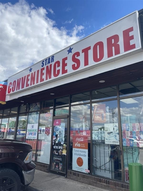CoinFlip Bitcoin ATM - Star Convenience Store (Edmonton) - Banques