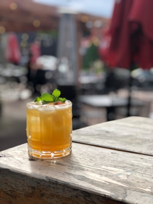 RustiCo. / King West Brewing Company - Microbrasseries