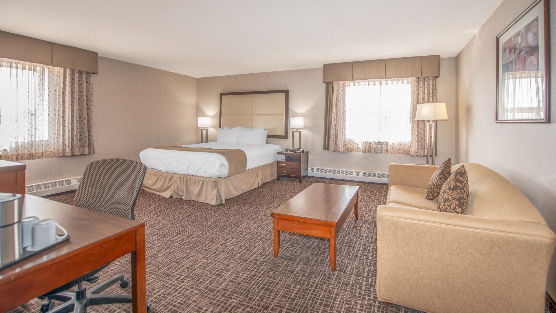 Coast Fort St. John Hotel - Hôtels