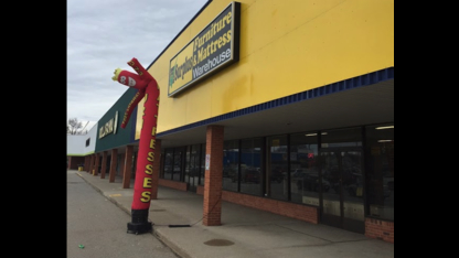 Surplus Furniture and Mattress Warehouse - Magasins de meubles