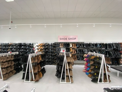 Ardene - Clothing Stores