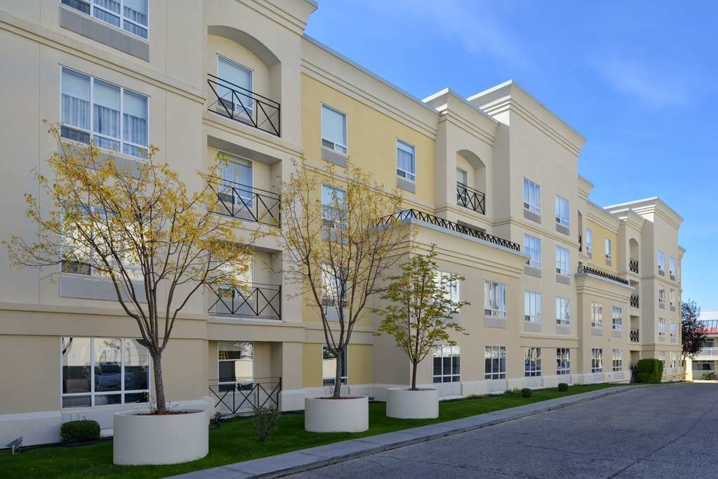Hampton Inn & Suites By Hilton Calgary- University Northwest - Hôtels