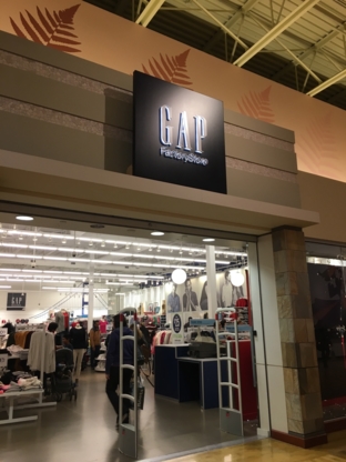 Gap Outlet - Magasins de vêtements