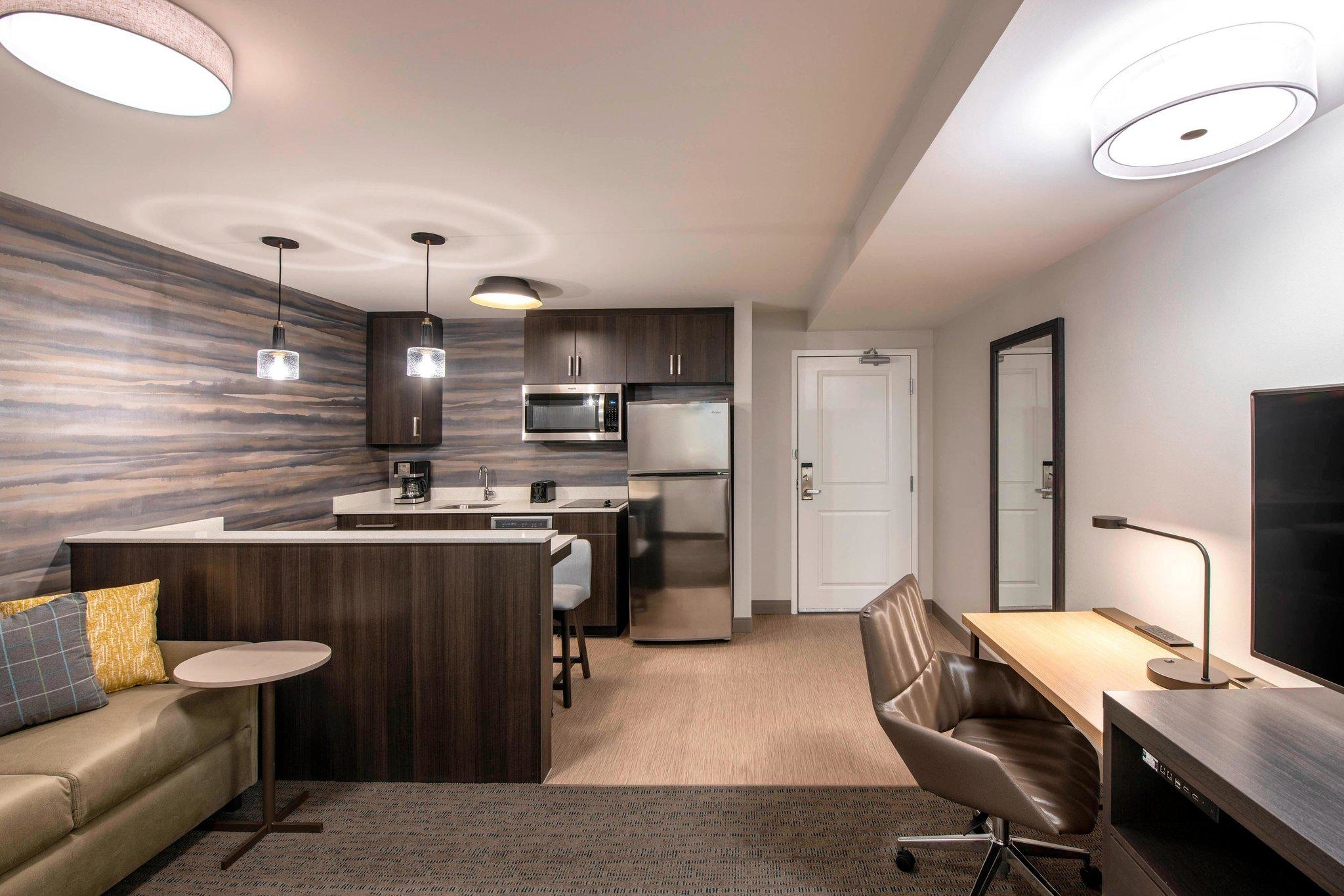 Residence Inn by Marriott Winnipeg - Hotels