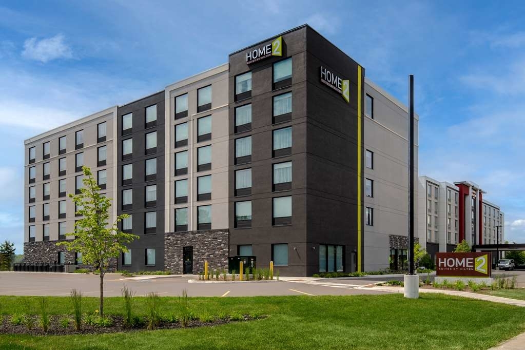 Home2 Suites by Hilton Thunder Bay - Hotels