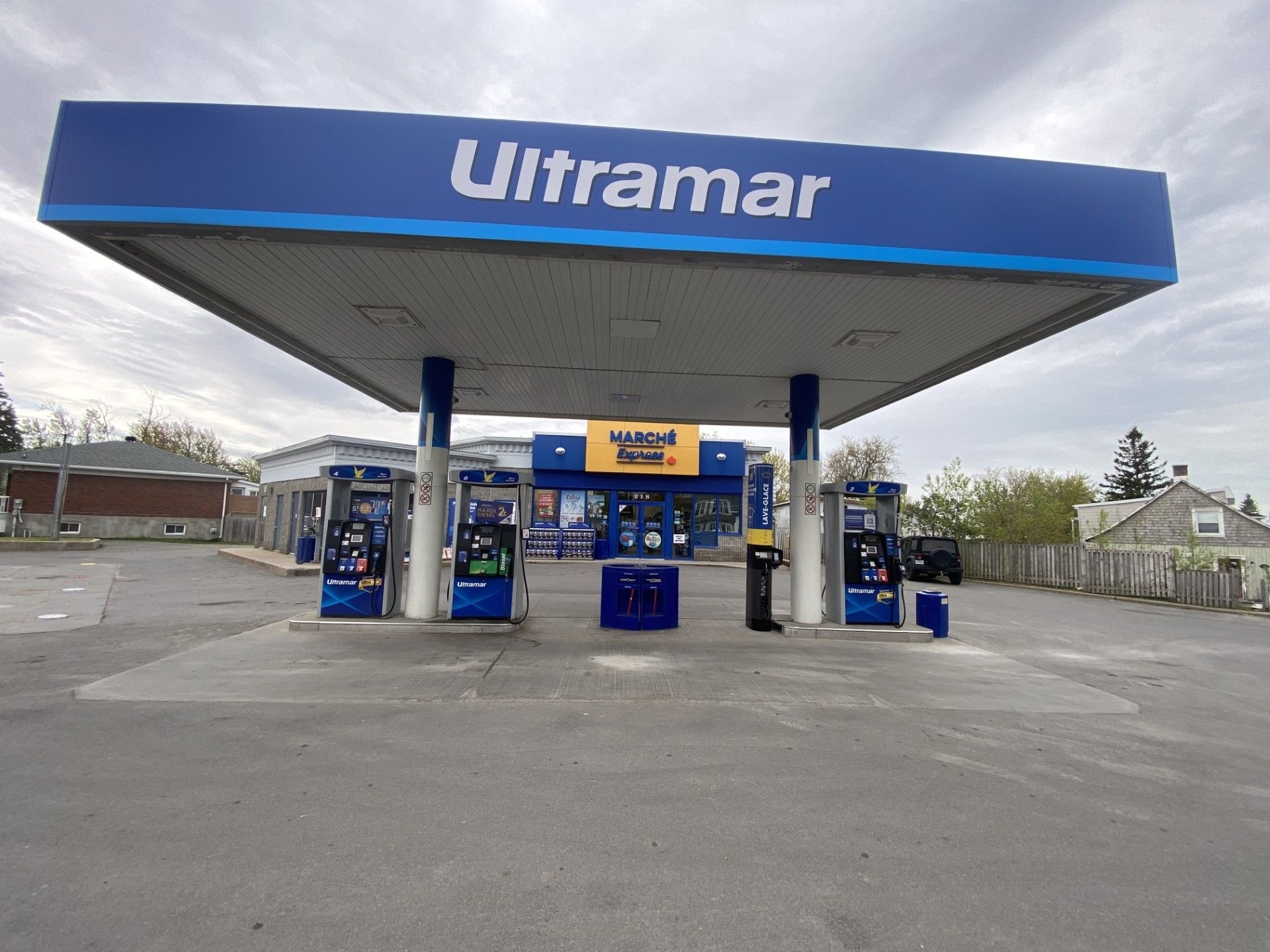 ultramar - gas station - Gas Stations