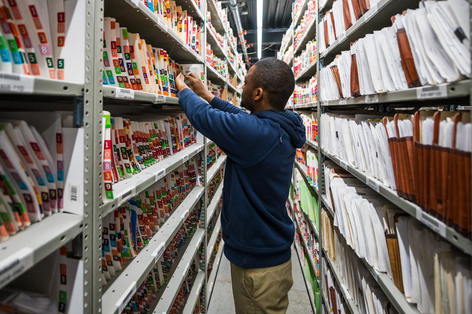 RecordXpress Calgary Glenmore - Records & Document Storage