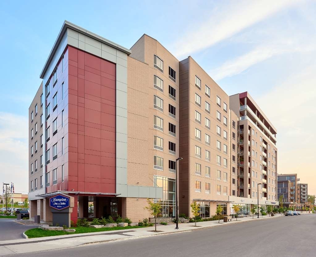 Hampton Inn & Suites by Hilton Quebec City Levis - Hôtels