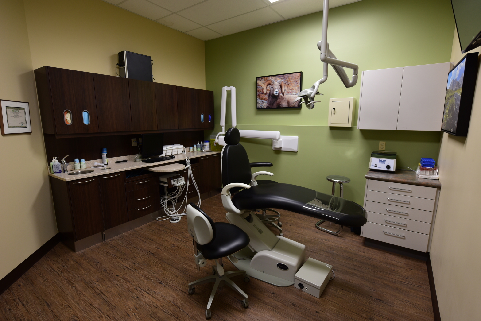 Foothills Dental Centre Opening Hours 123 Jasper St, Hinton, AB