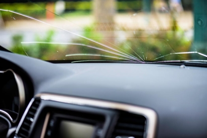 Auto Glass Solutions - Pare-brises et vitres d'autos