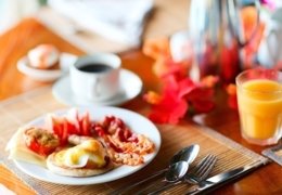 Cheap breakfast spots in Vancouver