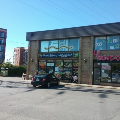 7917961 Canada - Variety Stores