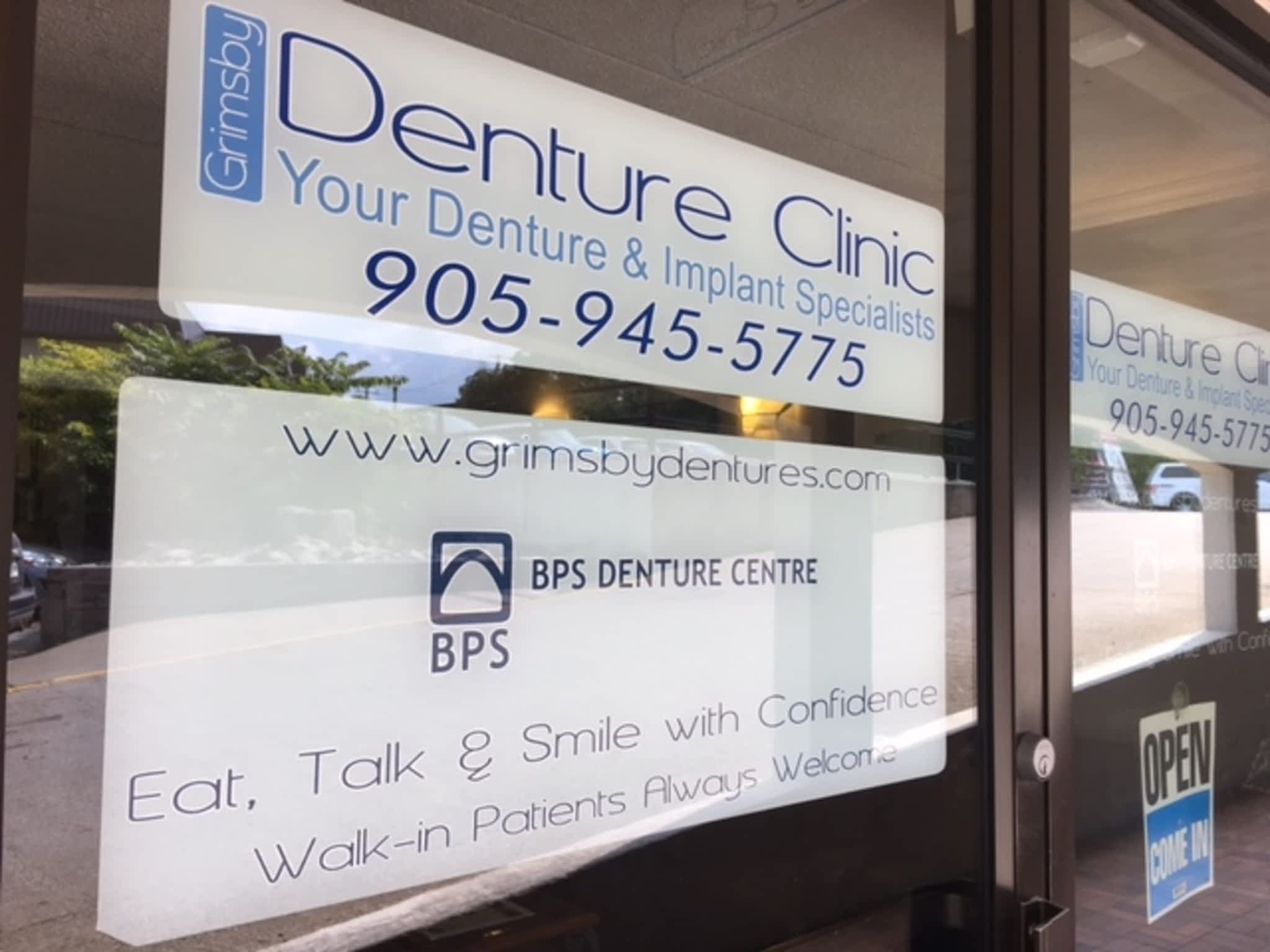 photo Grimsby Denture Clinic