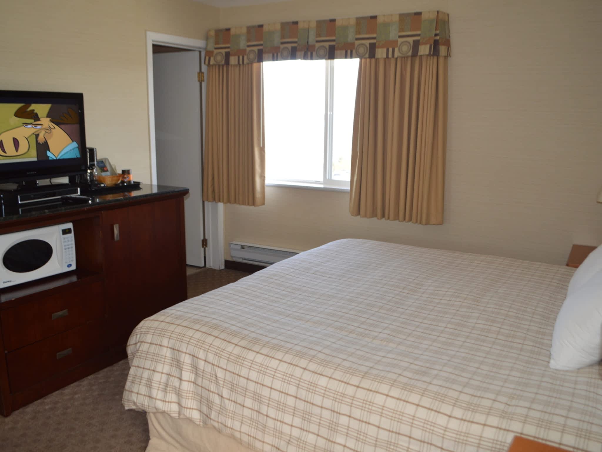 photo Canadas Best Value Inn & Suites