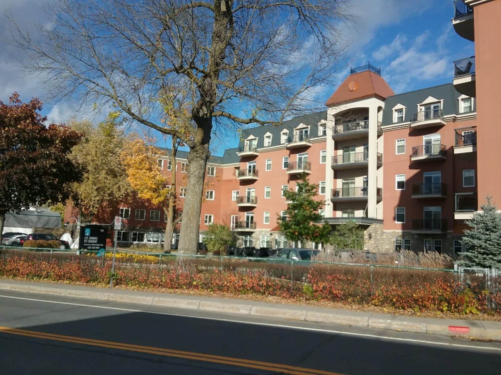 Les Jardins Du Couvent Opening Hours 425, rue Claudede Ramezay, Marieville, QC