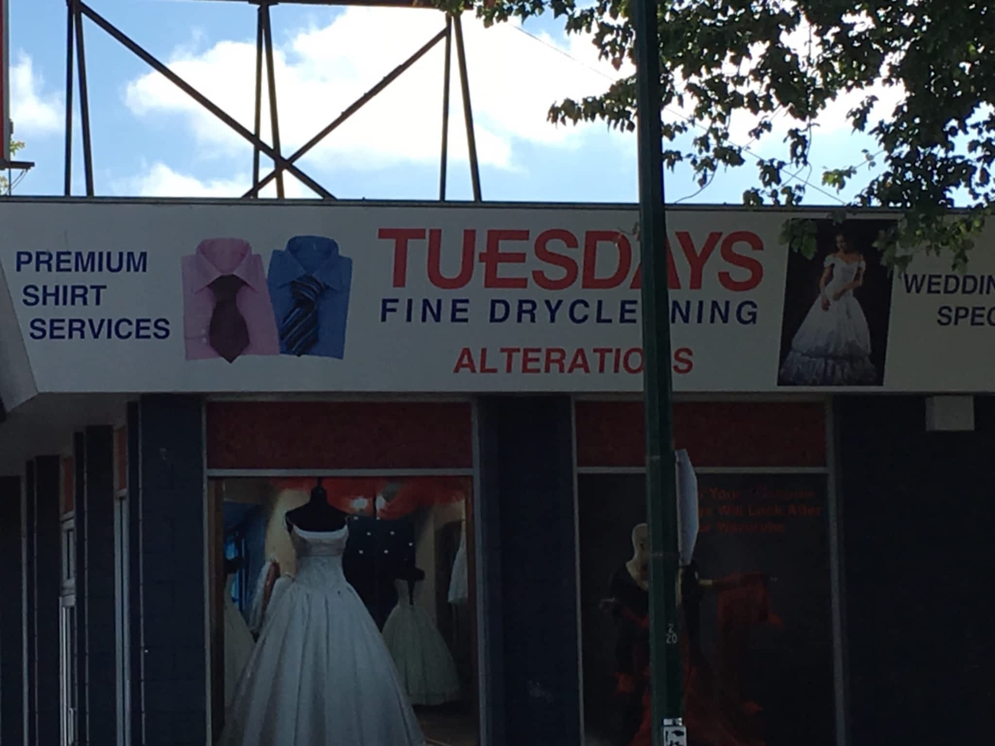 photo Tuesday Drycleaners