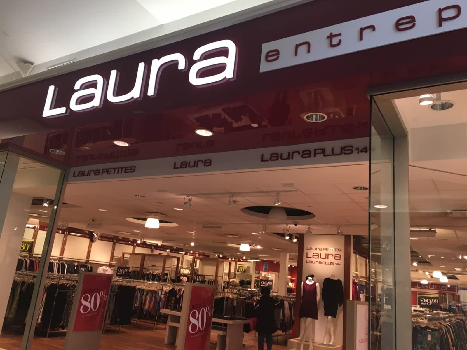 laura petite store