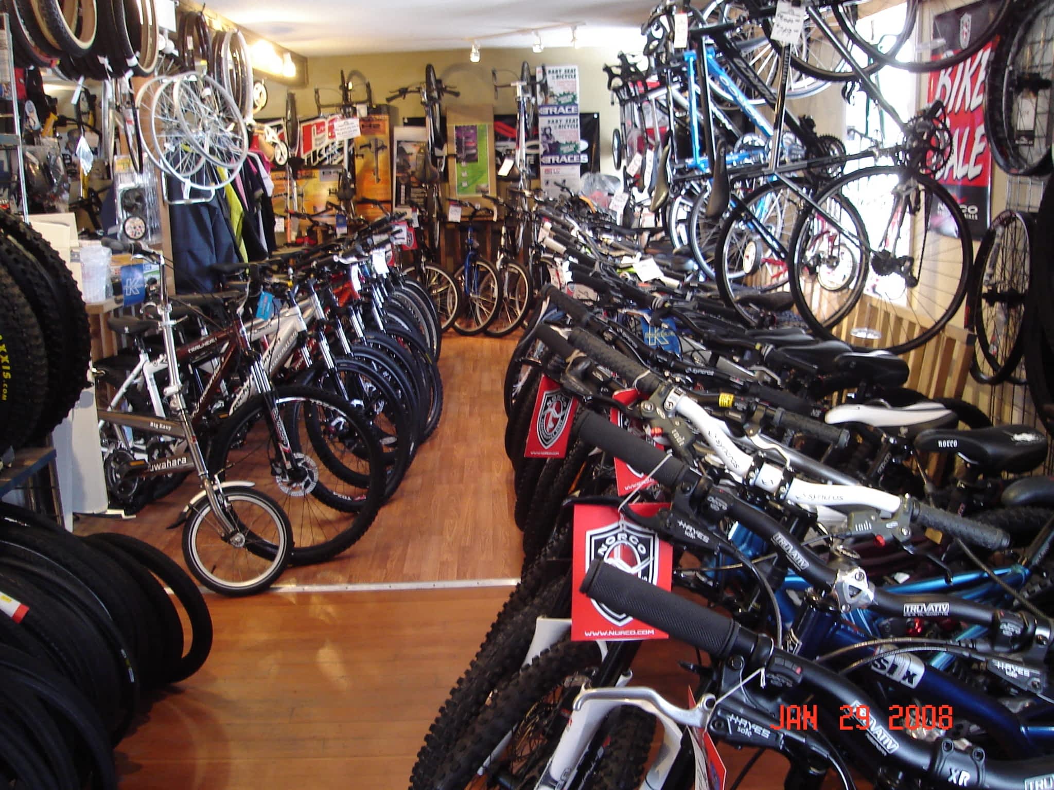 photo Cranky's Bike Shop