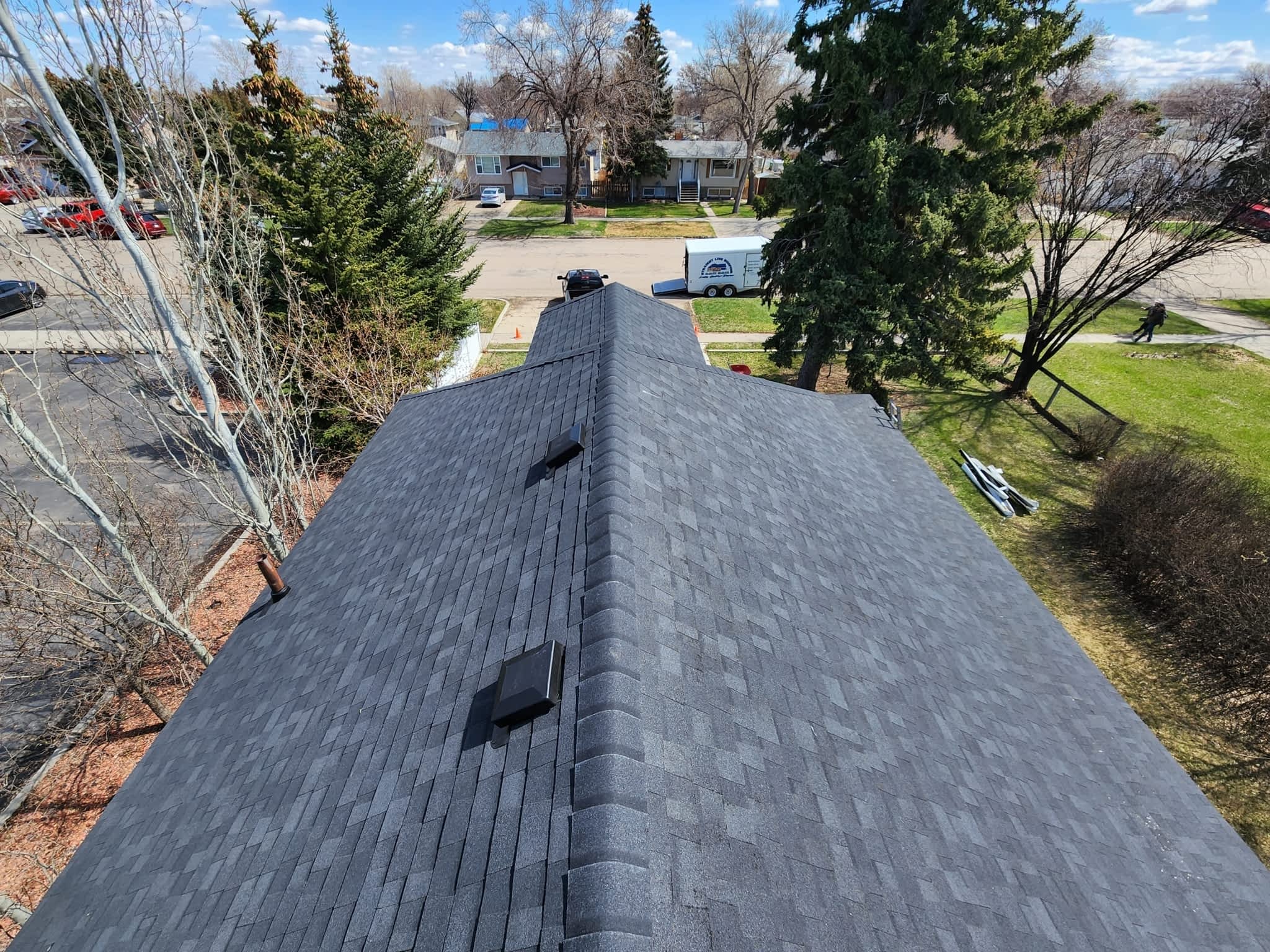 photo Straight Line Roofing Ltd