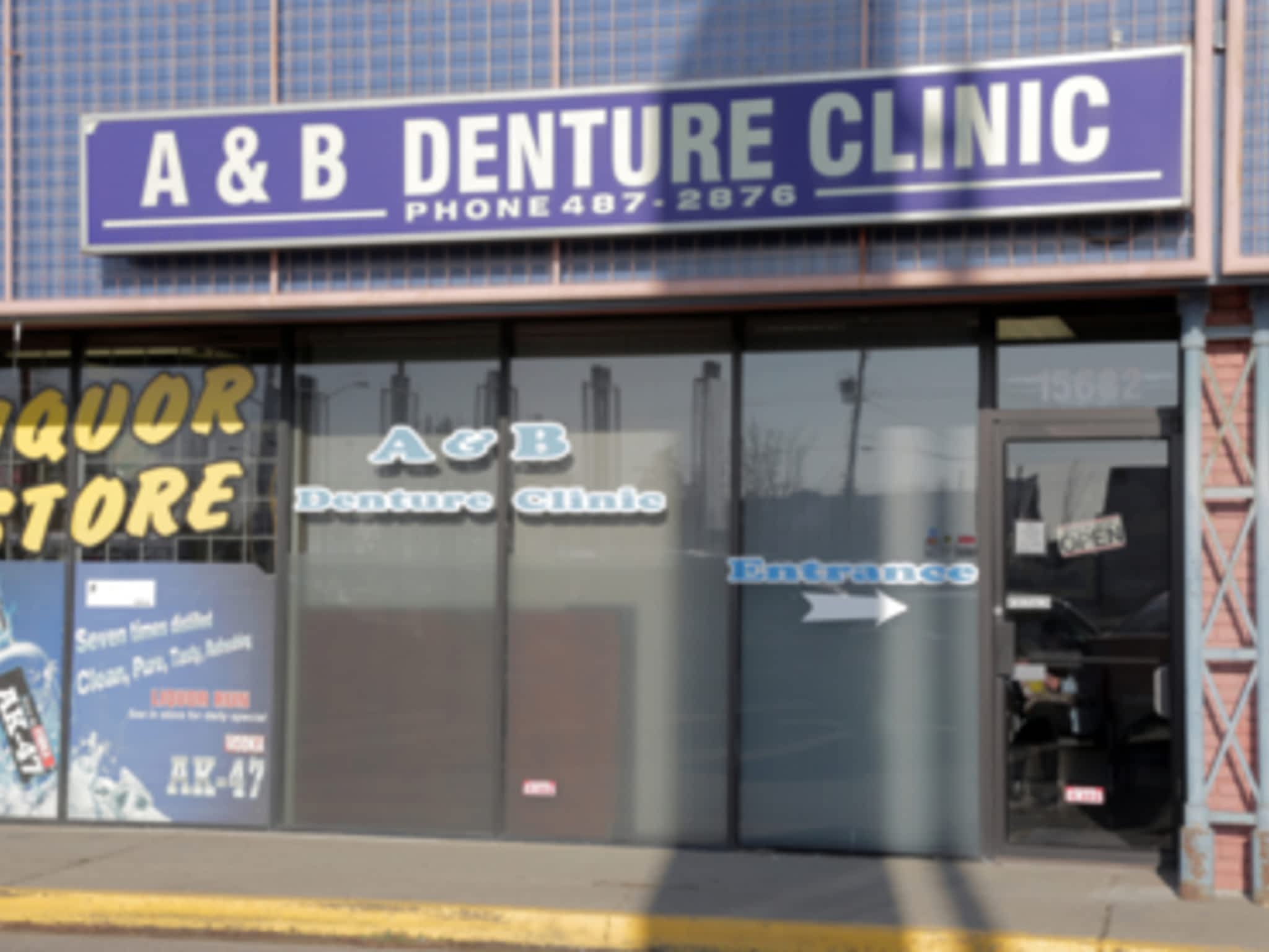photo A & B Denture Clinic
