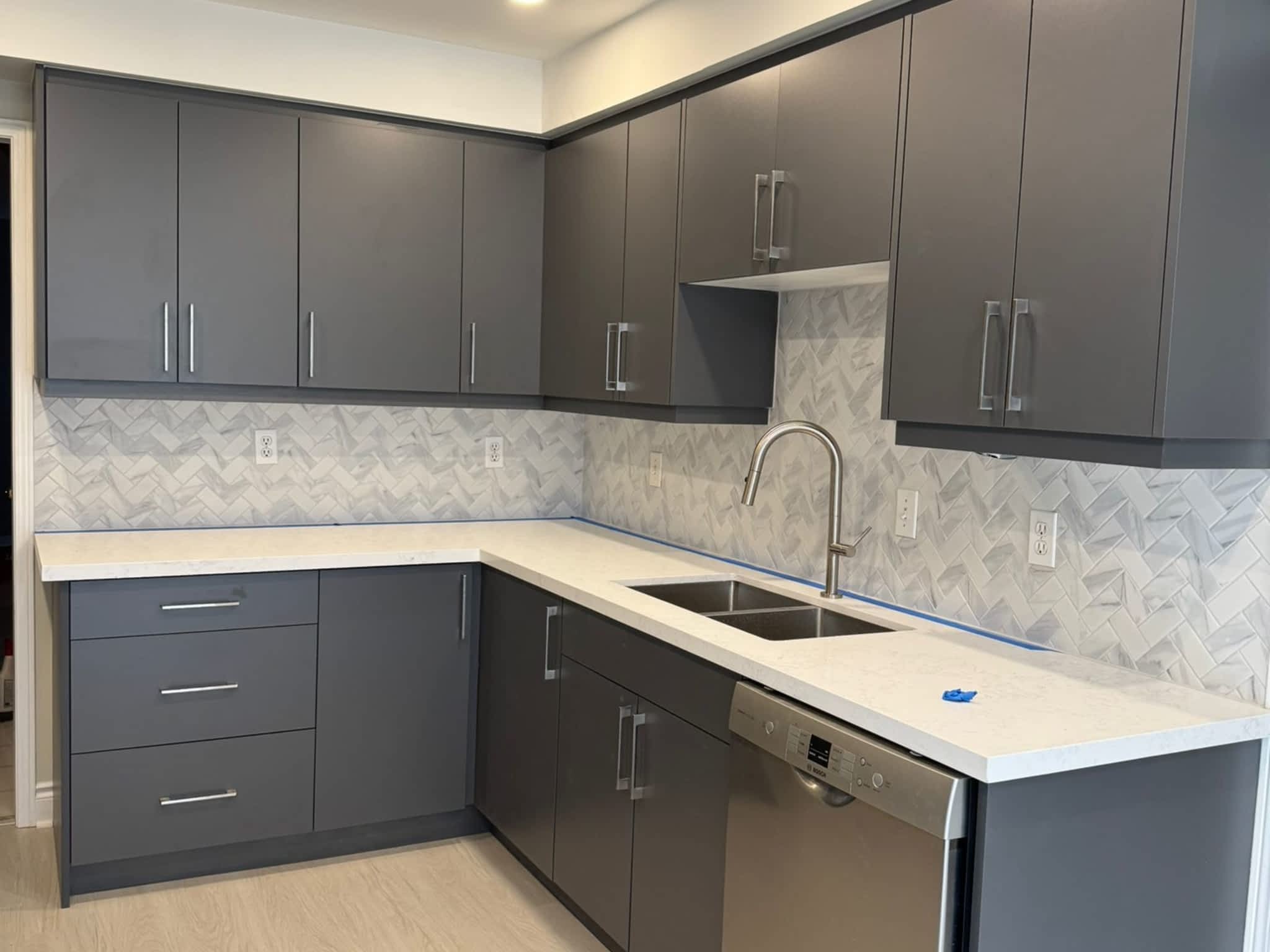 photo Henry & Son Electric Inc