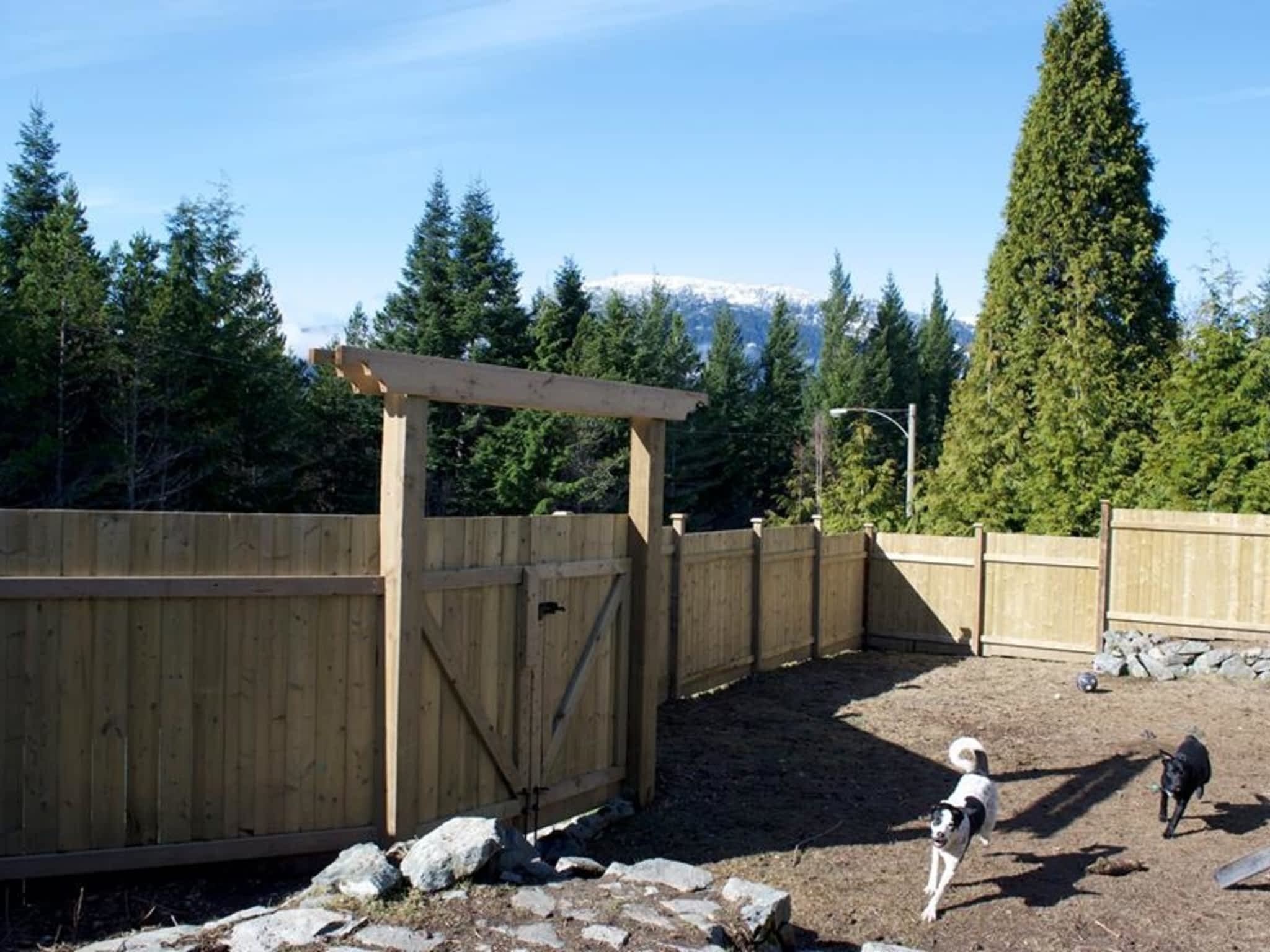 photo First Swing Construction